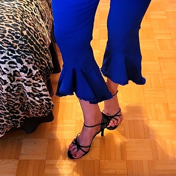HOT Cobalt Blue Stretch Ruffle-Hem Crop Pants! 6 - Picture 3 of 15